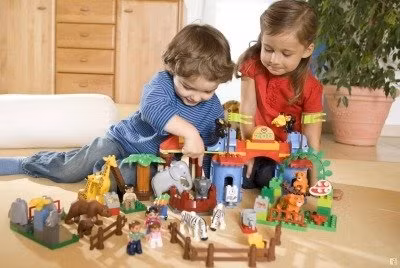 5 loai do choi kich thich tri thong minh cua con tang am am