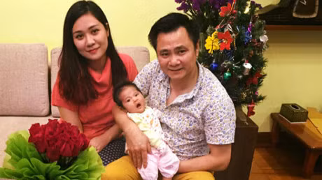 Sau cuộc hôn nhân đầu, Tự Long đang có một tổ ấm nhỏ với người vợ thứ 2 và đã có một cô con gái xinh xắn.