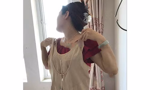 Kết đắng cho người phụ nữ ham làm giàu với "đồ lót thần thánh" Ket dang cho nguoi phu nu ham lam giau voi "do lot than thanh"