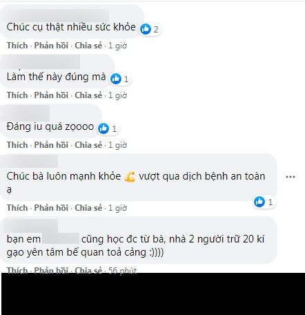 Sau khi được chia sẻ lên MXH, hình ảnh hài hước này đã thu về nhiều sự chú ý của netizen. Nhiều người tỏ ra ngưỡng mộ và dành lời khen cho người bà này. "Phải nên có ý thức như này thì dịch bệnh mới không lây lan", "Làm thế này đúng mà, chúc cụ thật nhiều sức khỏe",..là những bình luận của cư dân mạng.