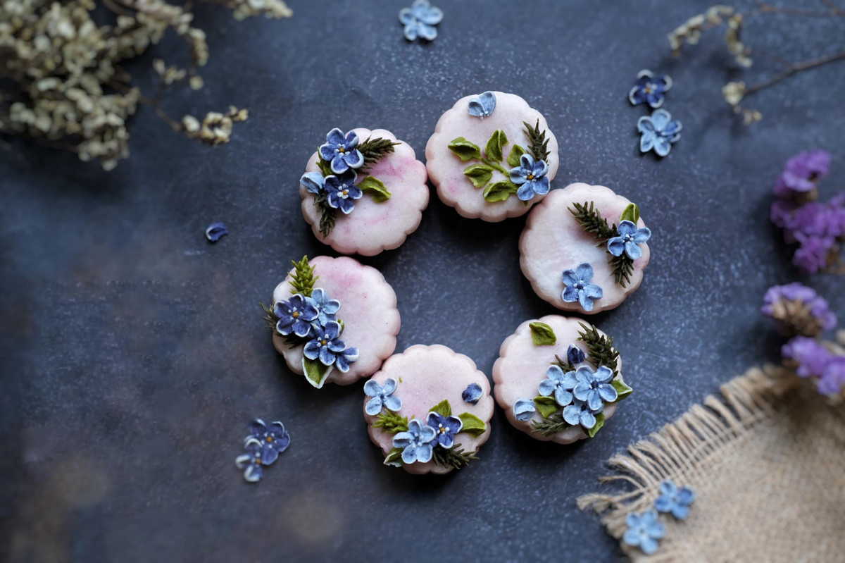 Những chiếc bánh Trung thu nhiều màu sắc của Thuỳ Dương hiện tại nhận được hàng chục nghìn lượt like và hàng trăm lượt share của cư dân mạng.