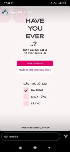 Thậm chí, cô nàng gây bất ngờ khi tiết lộ từng có mối quan hệ đồng giới. Theo đó, trên phần hỏi - đáp ở story, Hot TikToker 2K4 đã nhận được câu hỏi rằng: "Huyền đã từng yêu con gái chưa?". Câu trả lời của cô nàng là "Đã từng".
