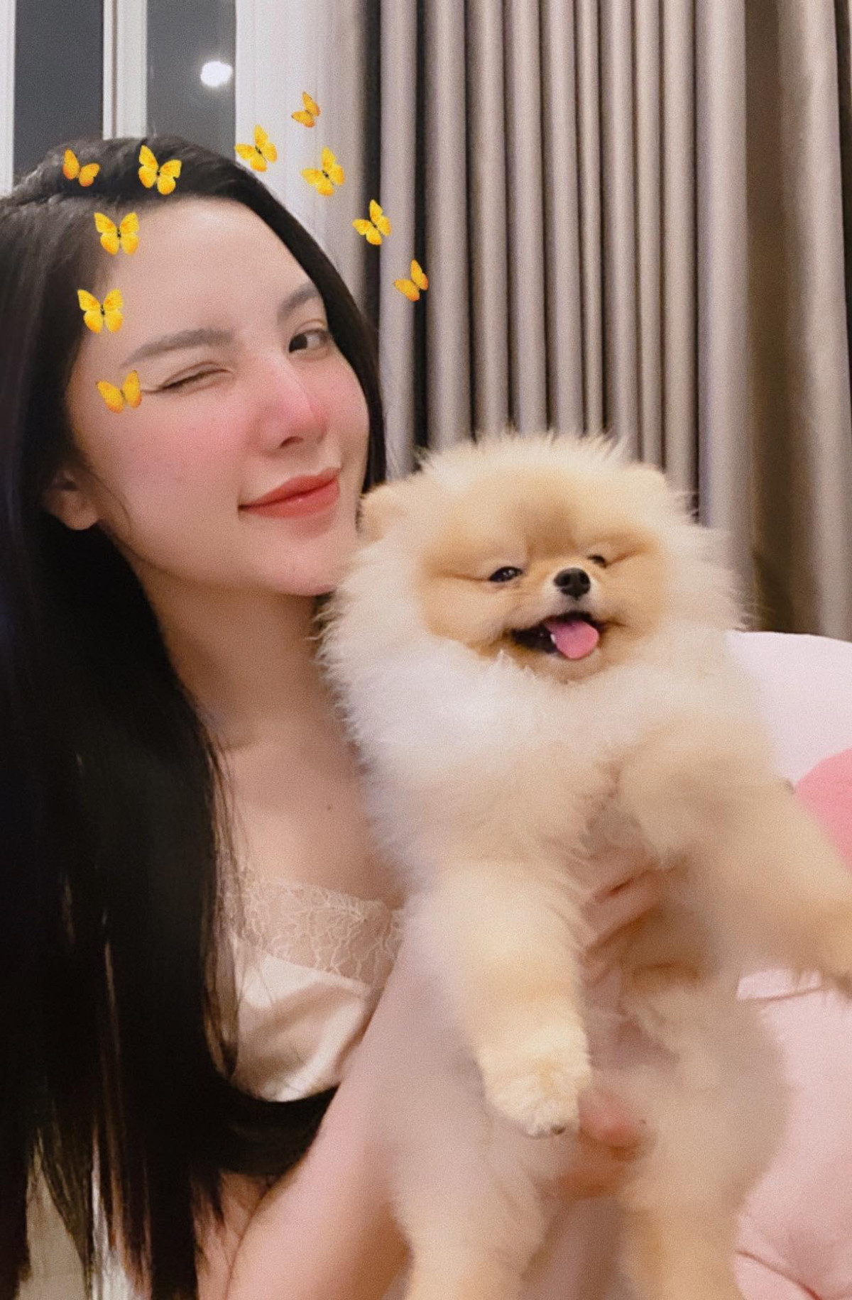 Mỹ Huyền khiến nhiều người trầm trồ bởi nhan sắc xinh đẹp, vóc dáng nóng bỏng sau hai năm đăng quang.