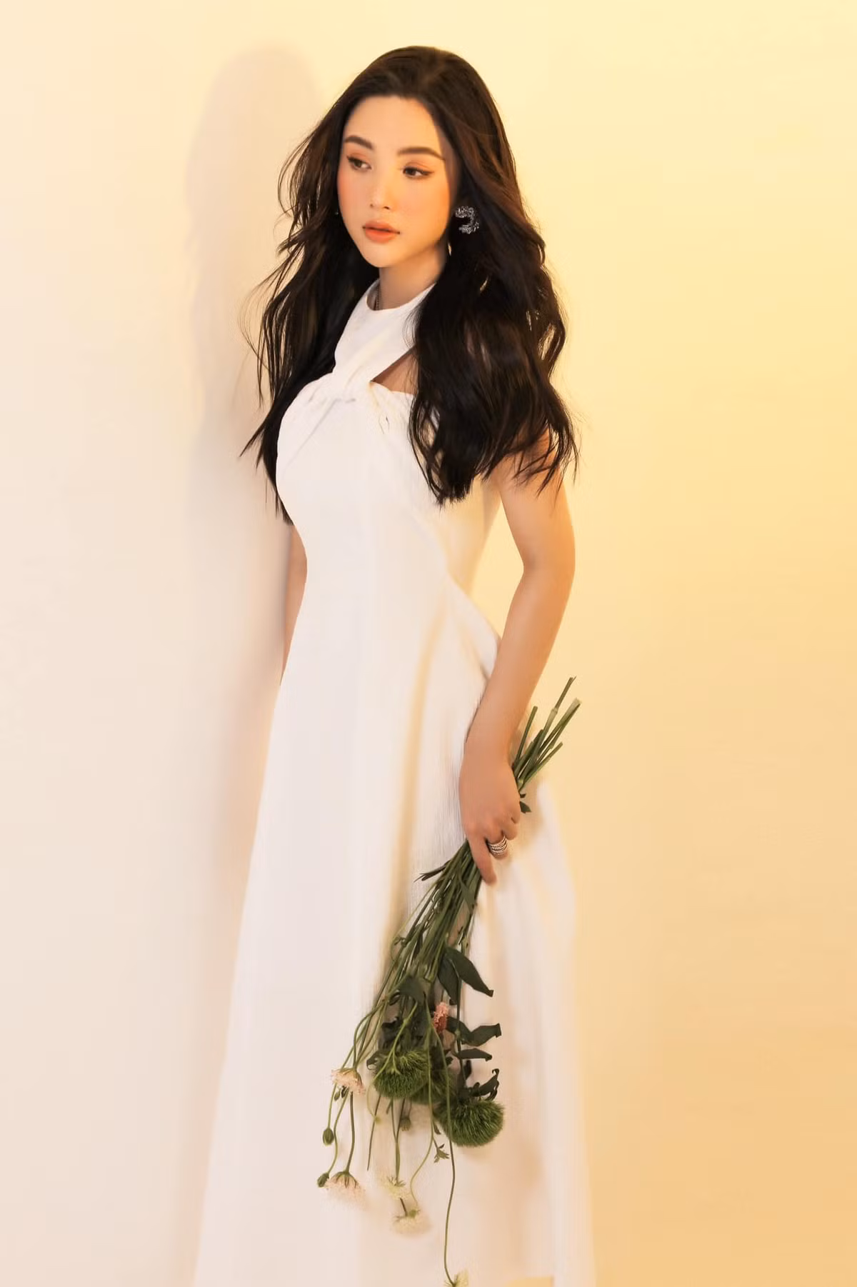 Cũng trong khoảng thời gian sự nghiệp VĐV bóng chuyền bị chững lại đó mà Mỹ Huyền đã bén duyên với nghề người mẫu.