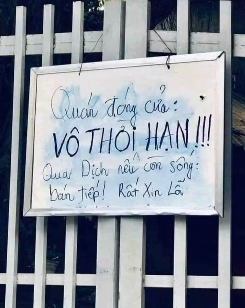 Tuân thủ quy định phòng chống dịch COVID-19 ở một số địa phương, các hàng quán hiện nay đều chỉ bán mang về hoặc ship online cho khách, thậm chí có hàng quán cẩn thận hơn là đóng cửa. Ảnh: Facebook