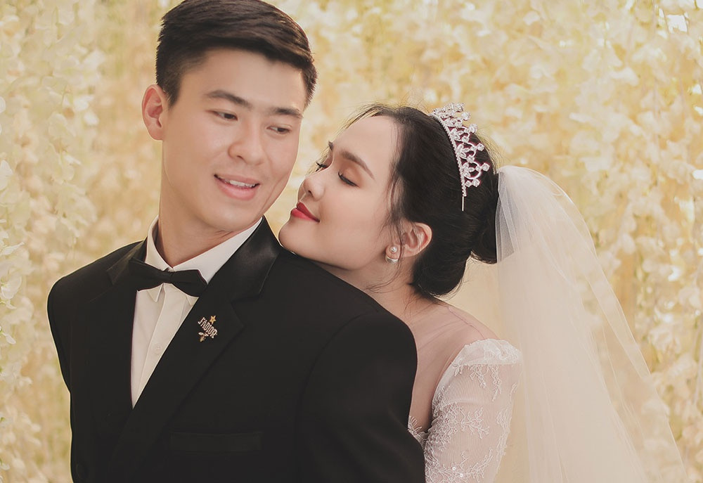 Cặp đôi này nhận được sự quan tâm ngay sau khi cả hai về chung một nhà và có với nhau quý tử đầu lòng tên Đỗ Duy Minh (tên thân mật là Ú).