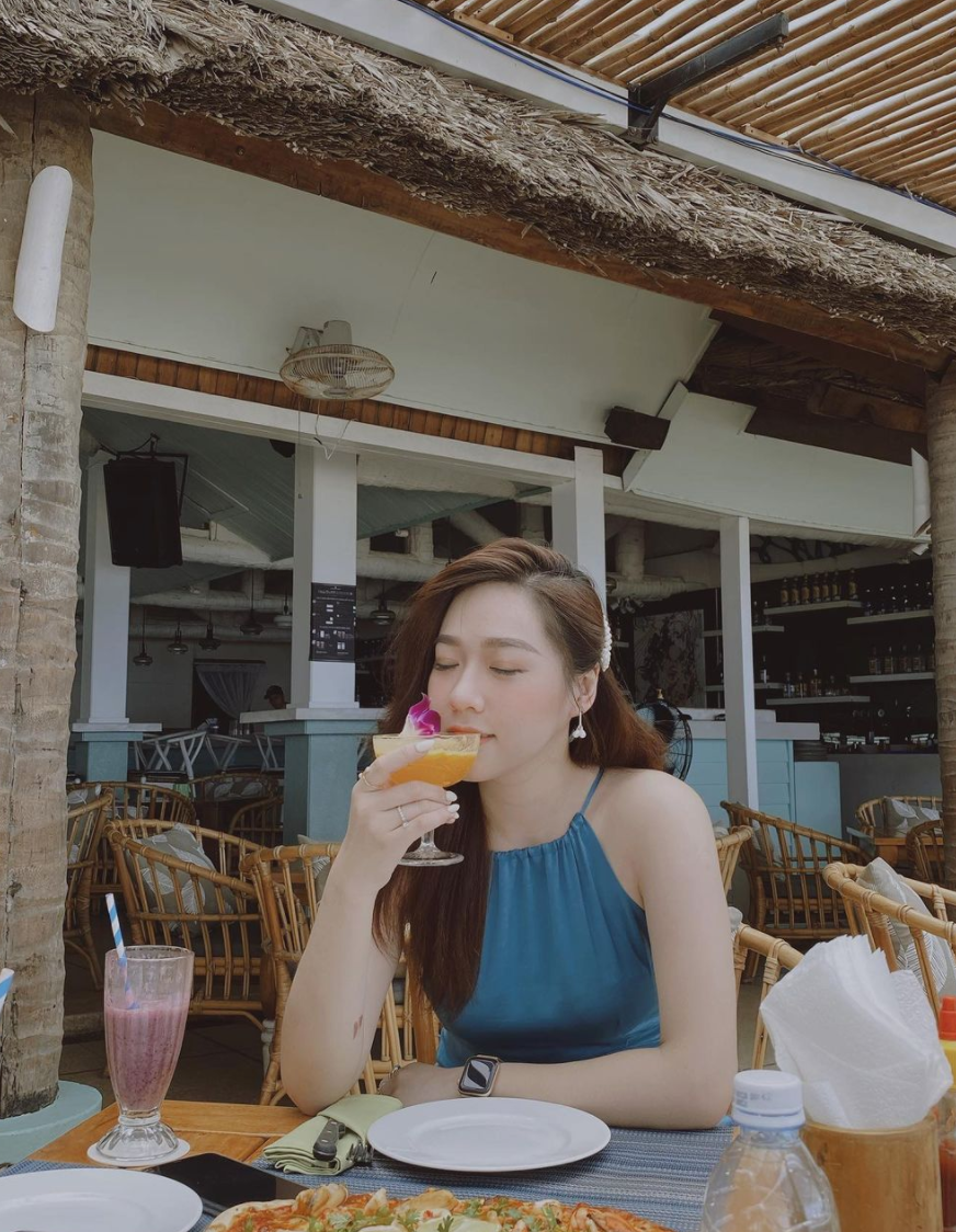 Hiện tại, Hà My đang là nữ MC nhận được sự quan tâm lớn từ cộng đồng mạng. Ảnh: FBNV