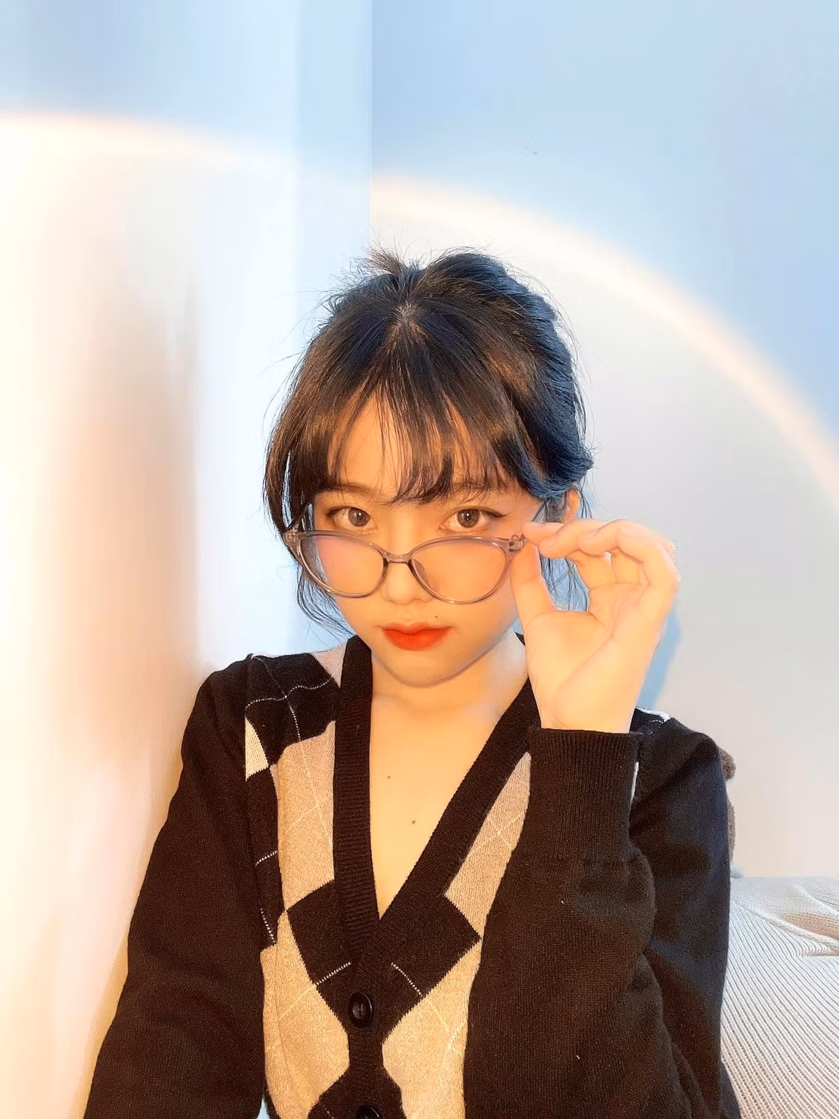 Những hình ảnh ngoài đời của Thuỳ Dương nhận được vô số lời khen ngợi.