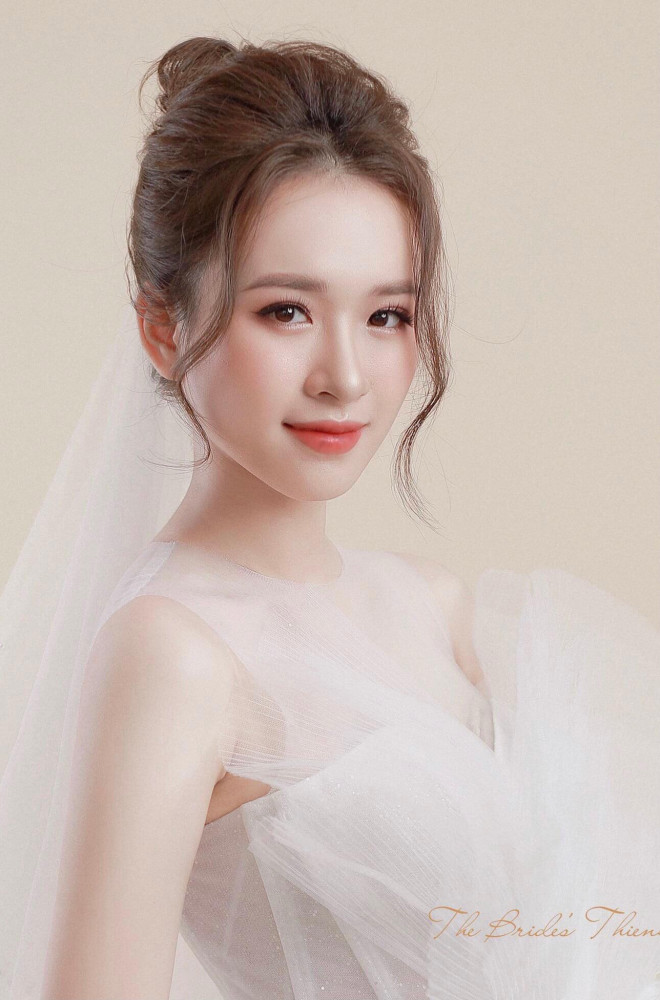 Cô nàng ngày càng nhận được nhiều dự án hơn, có những bộ ảnh đẹp và hấp dẫn.