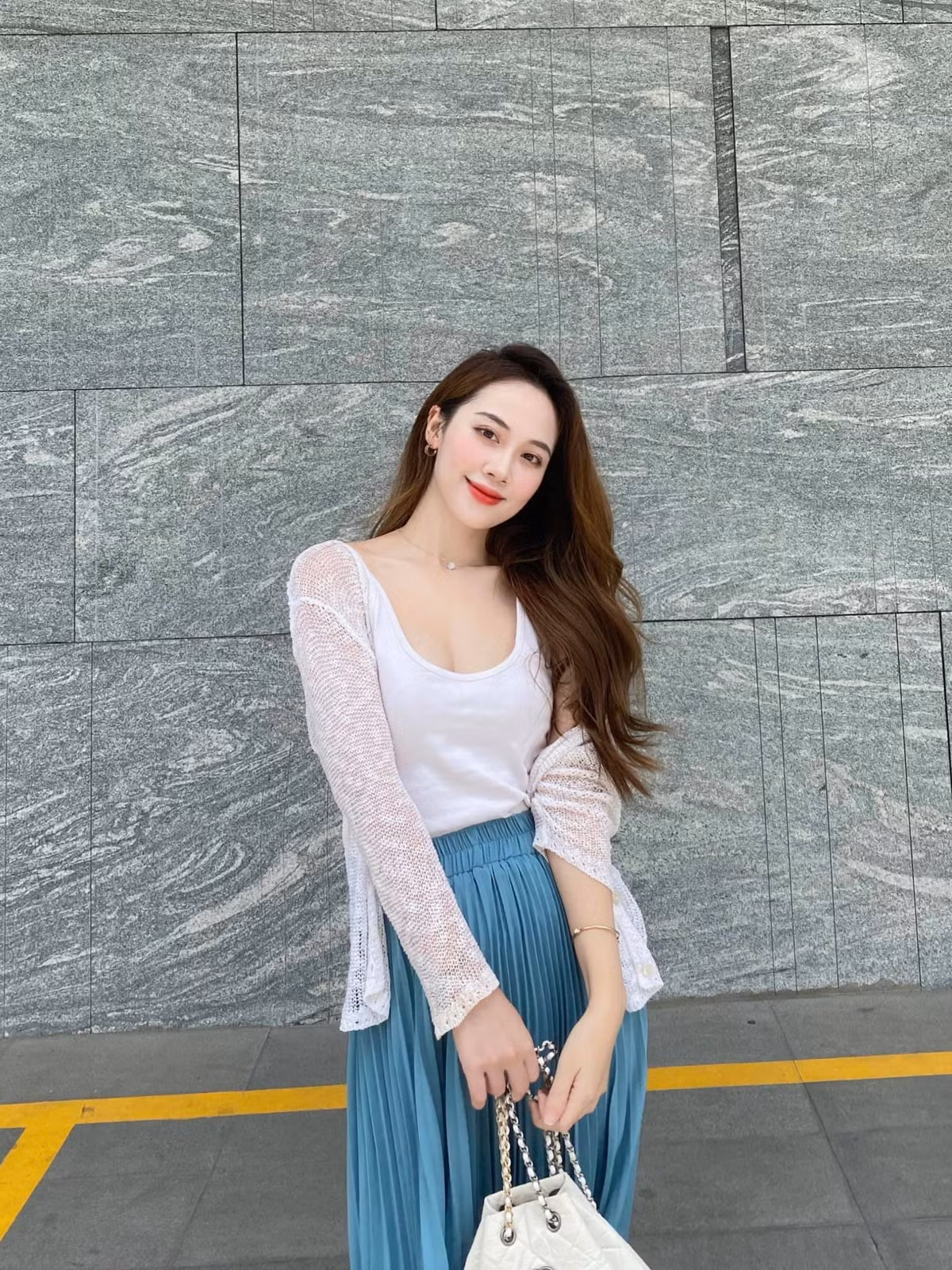 Thanh Xuân đã từ bỏ công việc bàn giấy để theo đuổi ước mơ và sở thích làm đẹp, trở thành KOL nổi tiếng.