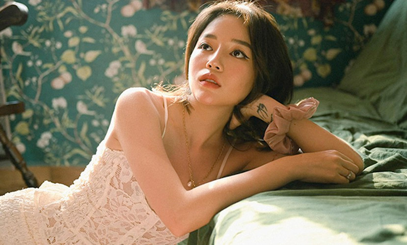 Về phía nữ streamer Linh Ngọc Đàm, thời gian qua cô nàng liên tục để lộ "hint" có tình mới nhưng nhất quyết không công khai.