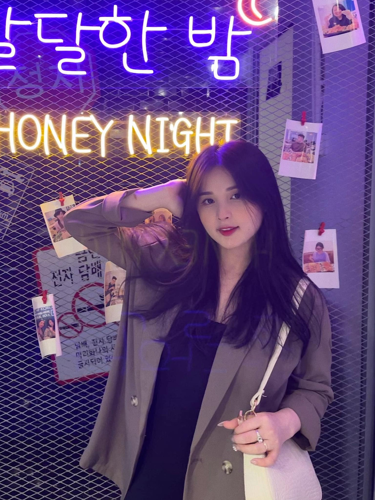 Thảo Nari gây ấn tượng với gương mặt bầu bĩnh, dễ thương, cô nàng còn được đặt biệt danh "Nancy phiên bản Việt".