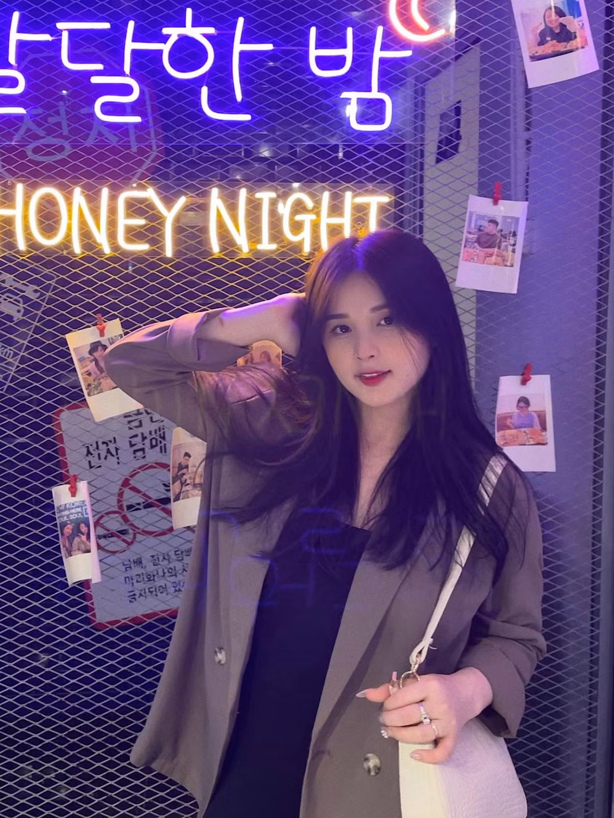 Thảo Nari gây ấn tượng với gương mặt bầu bĩnh, dễ thương, cô nàng còn được đặt biệt danh "Nancy phiên bản Việt".