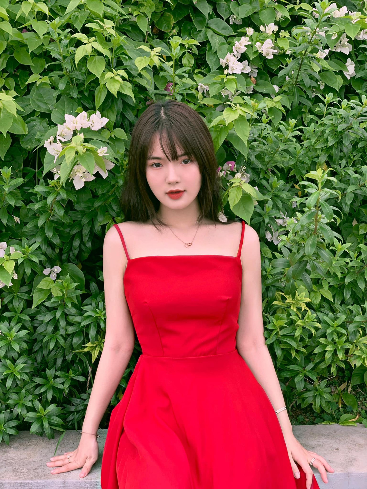 Công việc làm thêm giúp Hằng không phải nhờ đến sự chu cấp vật chất từ phía gia đình cho những sở thích cá nhân.