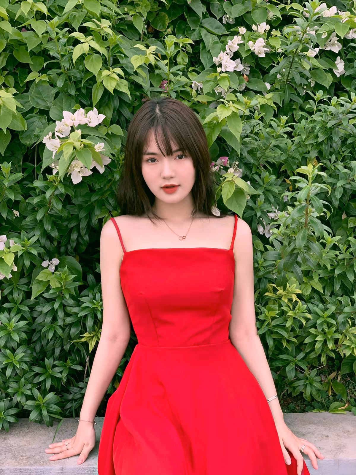 Công việc làm thêm giúp Hằng không phải nhờ đến sự chu cấp vật chất từ phía gia đình cho những sở thích cá nhân.