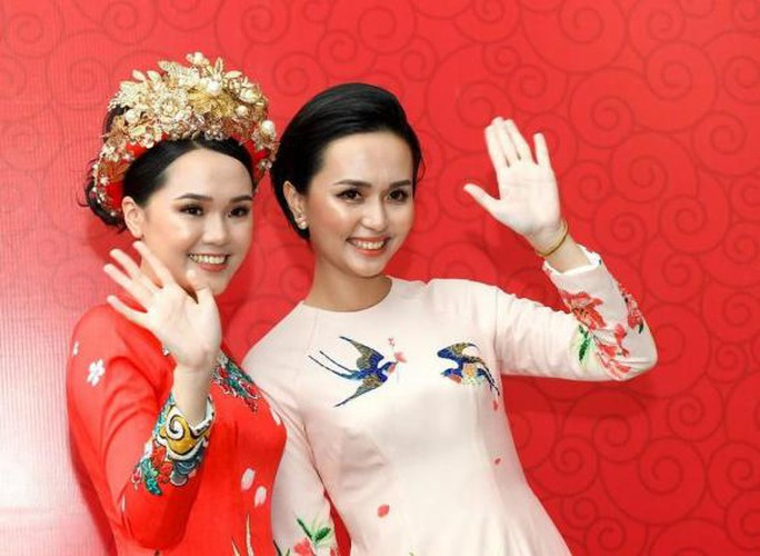 Dù chị gái đã lên tiếng về vụ việc vừa qua thế nhưng cư dân mạng vẫn không ngừng quan tâm, tò mò về nó.