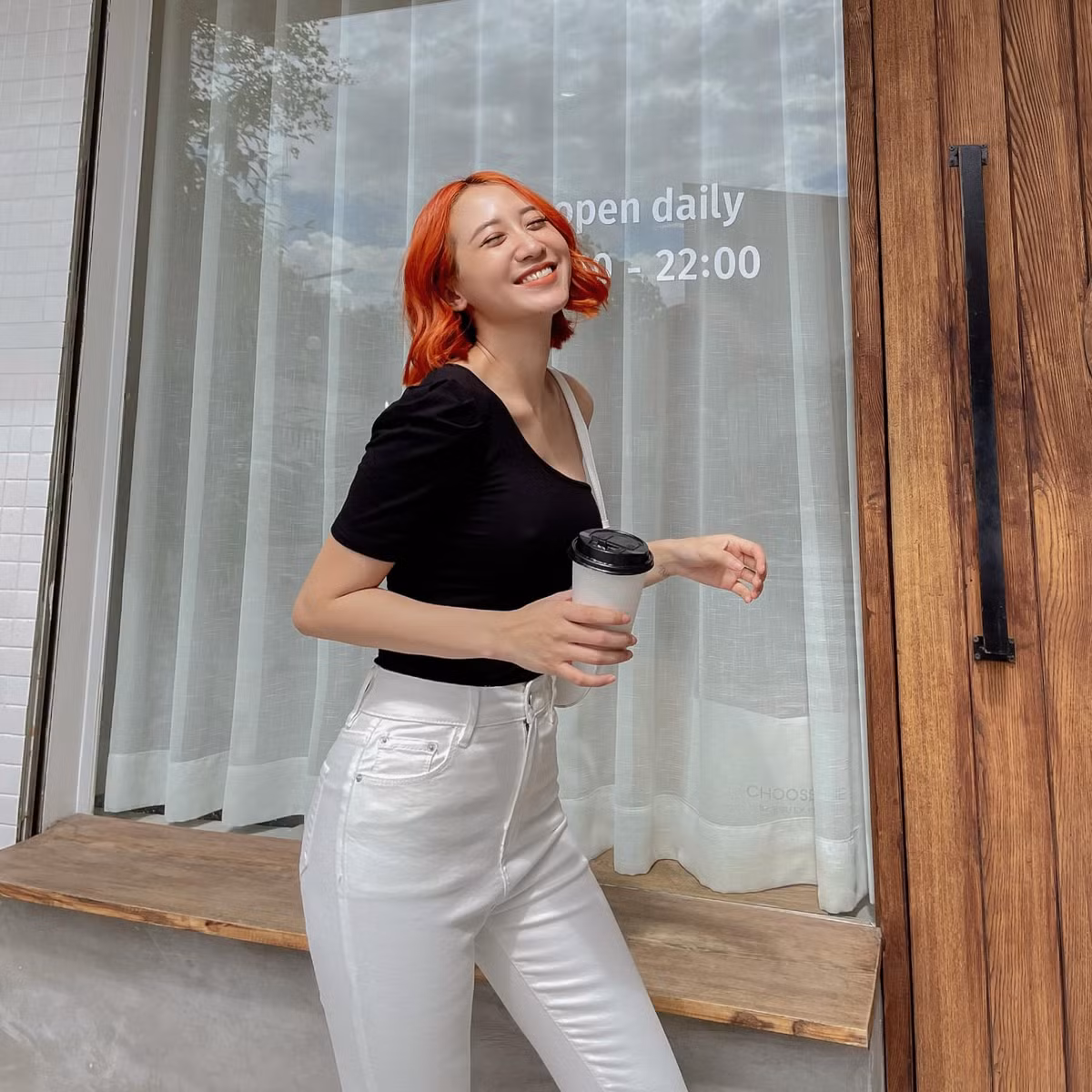 Ngoài công việc kinh doanh, Kiều Ly là người mẫu ảnh quen mặt của nhiều thương hiệu thời trang ở Hà Nội.