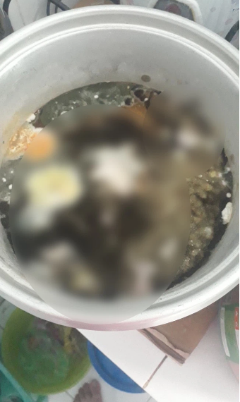 Hết nồi cơm, nồi canh đến nồi cháo, câu chuyện ”phòng trọ sinh viên sau chuỗi ngày nghỉ dịch” dường như chưa có hồi kết.