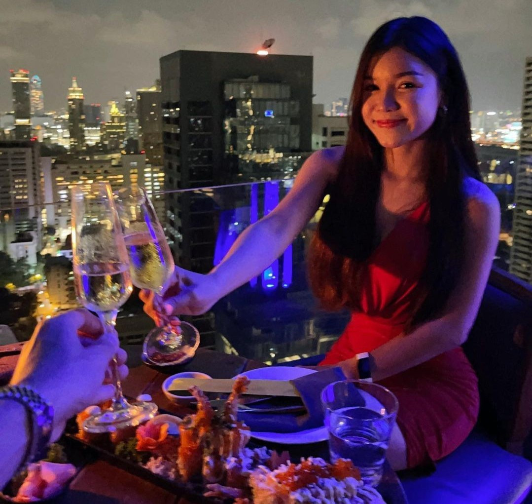 Yến Xuân vốn nổi tiếng là một "hot girl" sở hữu body tràn đầy sức sống, bốc lửa với số đo ba vòng "căng đét".