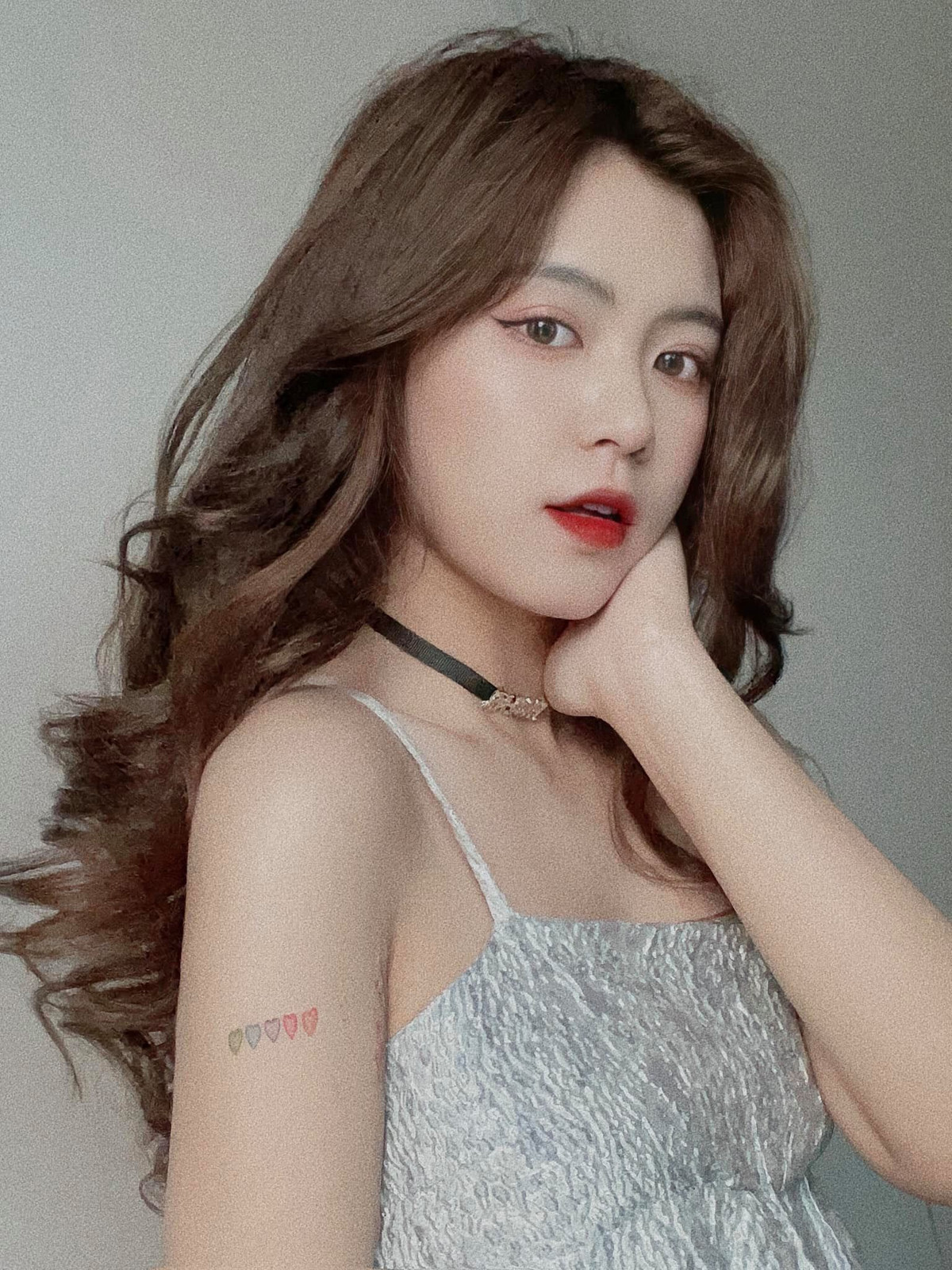 Hình ảnh đời thường của 9X thu hút người đối diện bằng vẻ đẹp nhẹ nhàng, ngọt ngào.