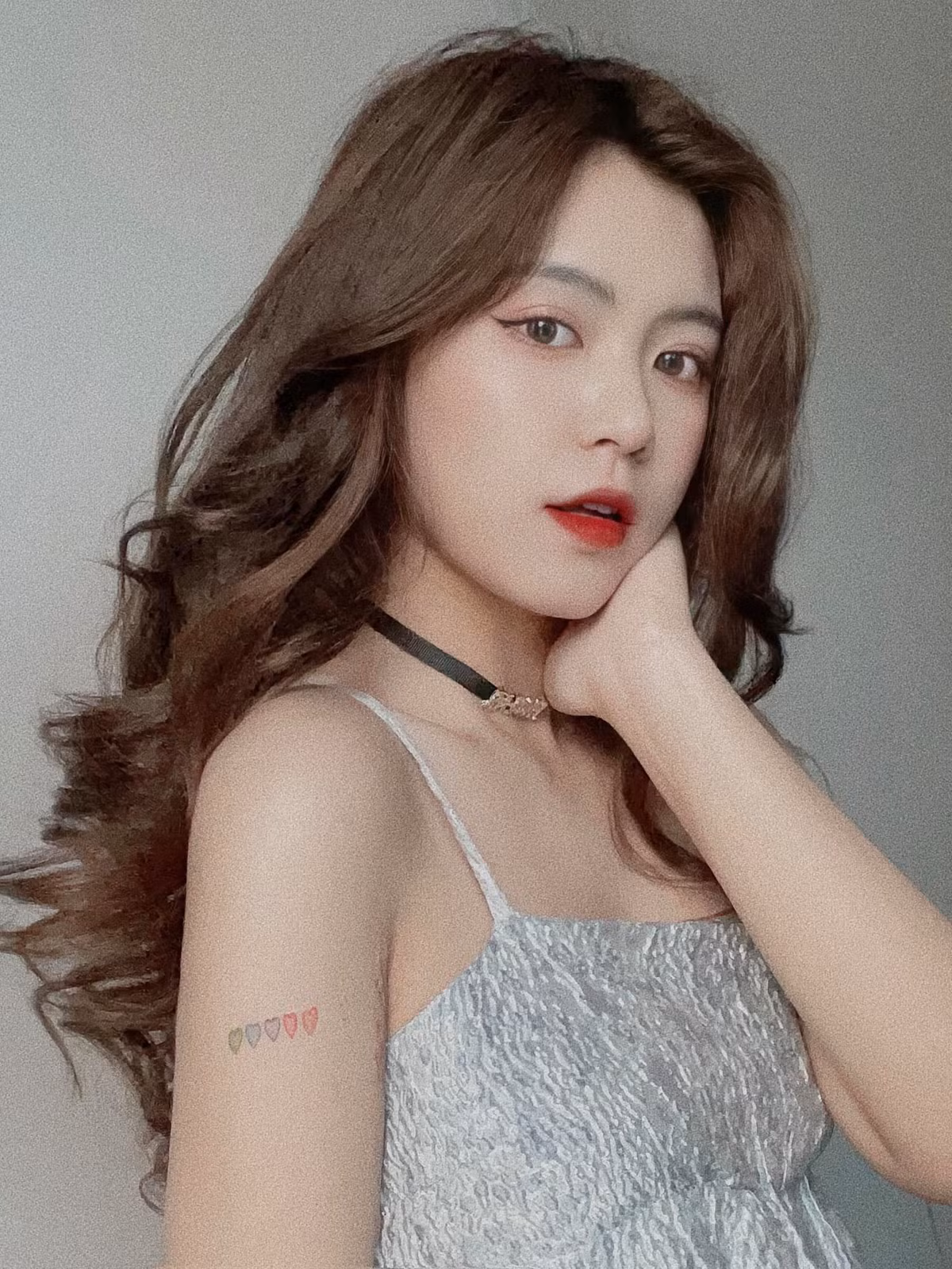 Hình ảnh đời thường của 9X thu hút người đối diện bằng vẻ đẹp nhẹ nhàng, ngọt ngào.