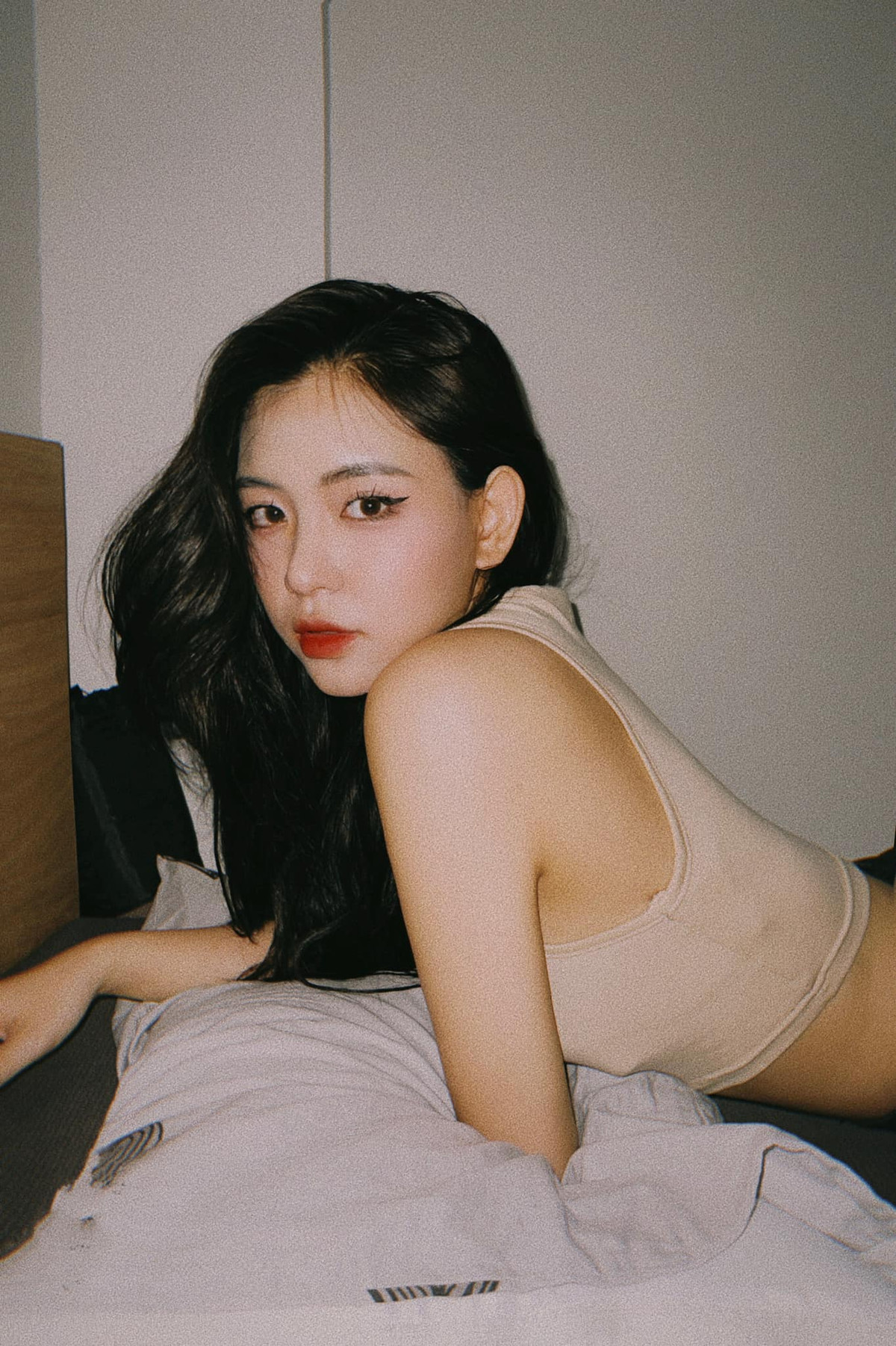 Ở nhà chống dịch, nàng KOL xứ Nghệ sở hữu body "cực cuốn" O nha chong dich, nang KOL xu Nghe so huu body