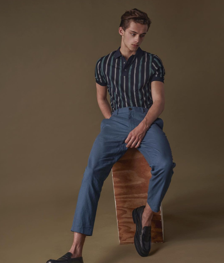 Ngoài đẹp trai, William Franklyn-Miller còn được đánh giá là có gu ăn mặc cực kỳ sành điệu, cuốn hút.