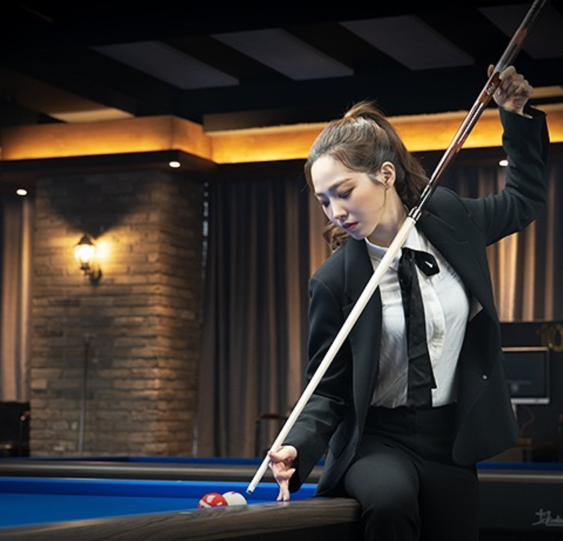 Ở tuổi 34, Yu Ram vẫn giữ được nét đẹp khiến nhiều người phải ghen tỵ.