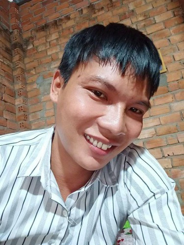 Từ khi lấy vợ, trên trang cá nhân nam Youtuber liên tục khoe cuộc sống vợ chồng son. Ảnh: Tổng hợp