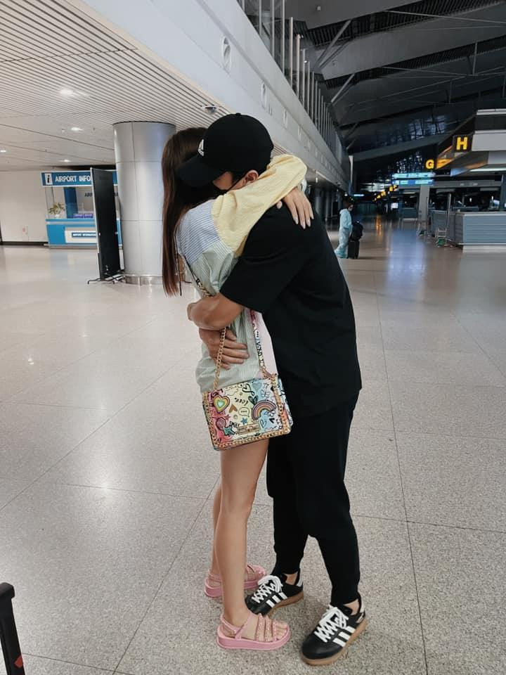 Các fans đều ngóng chờ ngày Bùi Tiến Dũng và Dianka Zakhidova về chung một nhà. Ảnh: Tổng hợp