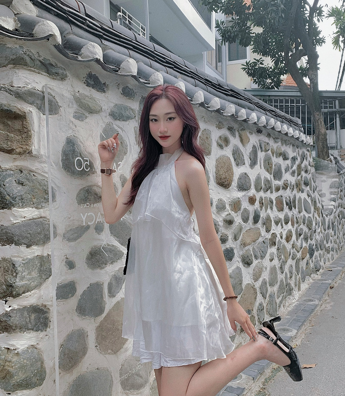 Phương Anh biết thay đổi phong cách thời trang của mình sao cho đa dạng, từ bánh bèo cho đến cá tính, gợi cảm cô nàng đều "cân" được.