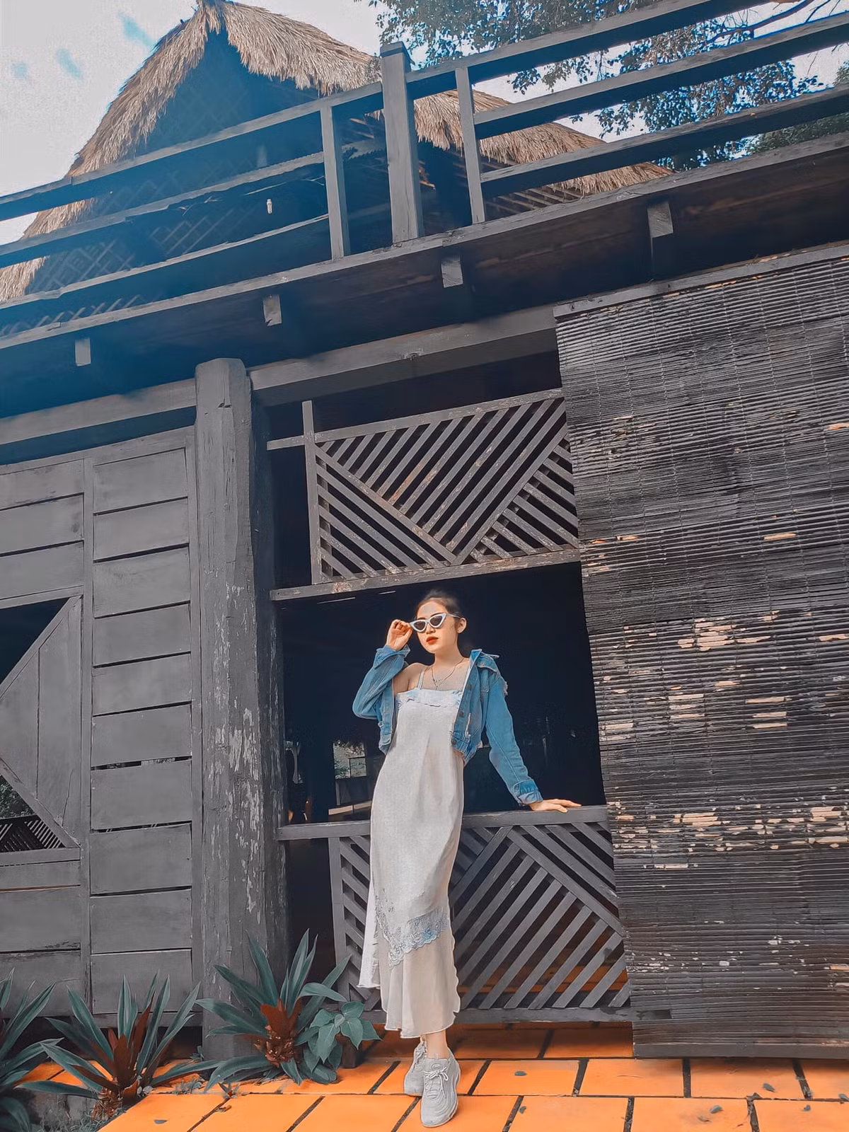 Trên trang cá nhân của mình, Quế Chi cũng thường xuyên đăng tải những hoạt động thiện nguyện của mình, nhận về háng tá lời khen và sự ngưỡng mộ từ cộng đồng mạng. Ảnh: FBNV