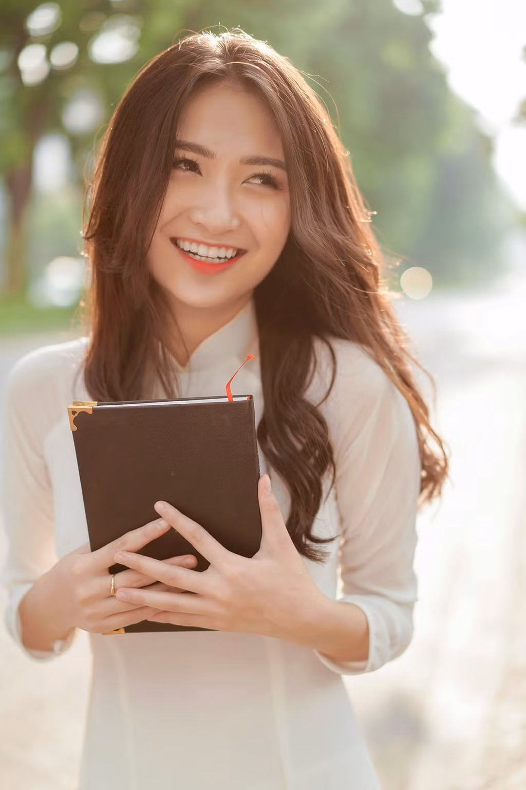 " Hot girl Về nhà đi con" Vũ Thị Anh Thư là cái tên nổi đình đám thời gian vừa qua khi vướng vào nghi vấn lộ "clip nóng"