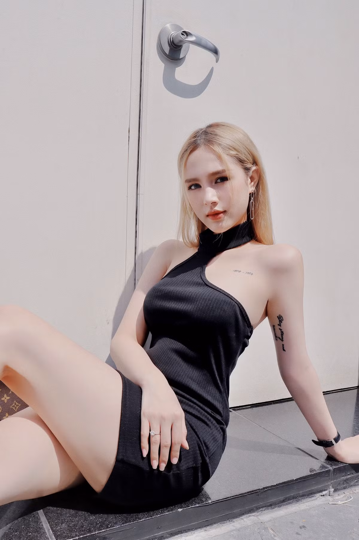 Từ khi kết hôn với "streamer giàu nhất Việt Nam", tên tuổi của cô càng được biết đến nhiều hơn.