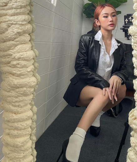 Bên cạnh thời trang, Bảo Hân cũng rất thích âm nhạc và đó cũng là nguồn cảm hứng mỗi ngày của Hân.