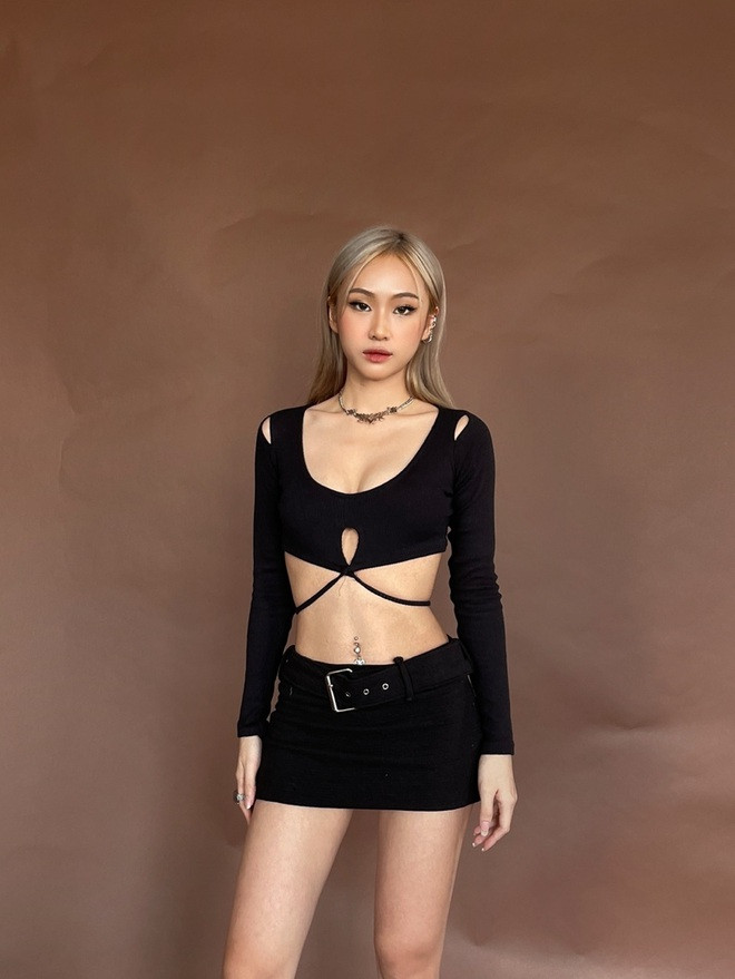 Mỗi bức hình của cô thu hút vài chục nghìn lượt "thả tim".