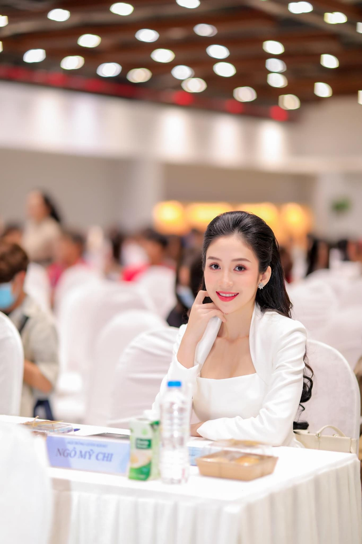 Ngoài những giải thưởng nhan sắc, nữ sinh còn được biết đến với danh xưng "đả nữ thế hệ mới" vì góp vai trong một vài bộ phim hành động.