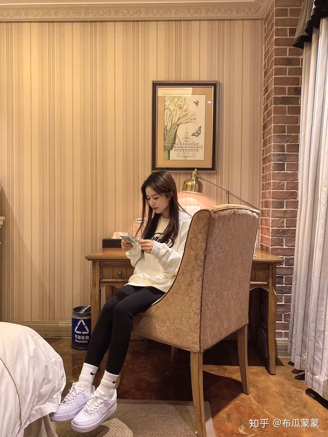 Chỉ sau thời gian ngắn, cô nàng đã thành công giảm 20kg và sở hữu vóc dáng thon thả.