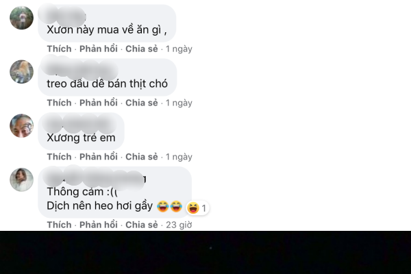 "Chắc là sườn que đông lạnh, không thấy tí thịt nào", "Dịch nên heo hơi gầy", "Dịch bệnh đã chán, ở nhà càng chán mà mua được hộp cơm trông xong thở không nổi",...netizen bình luận ngán ngẩm với suất đồ ăn mua trên mạng này.