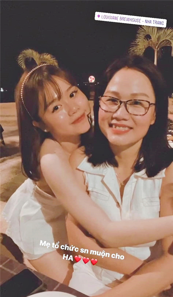 Khoảnh khắc cô gái sinh năm 1999 chia sẻ đầu tiên về bố đã khiến netizen nhớ về Quang Hải, gợi lại quá khứ của cả hai.