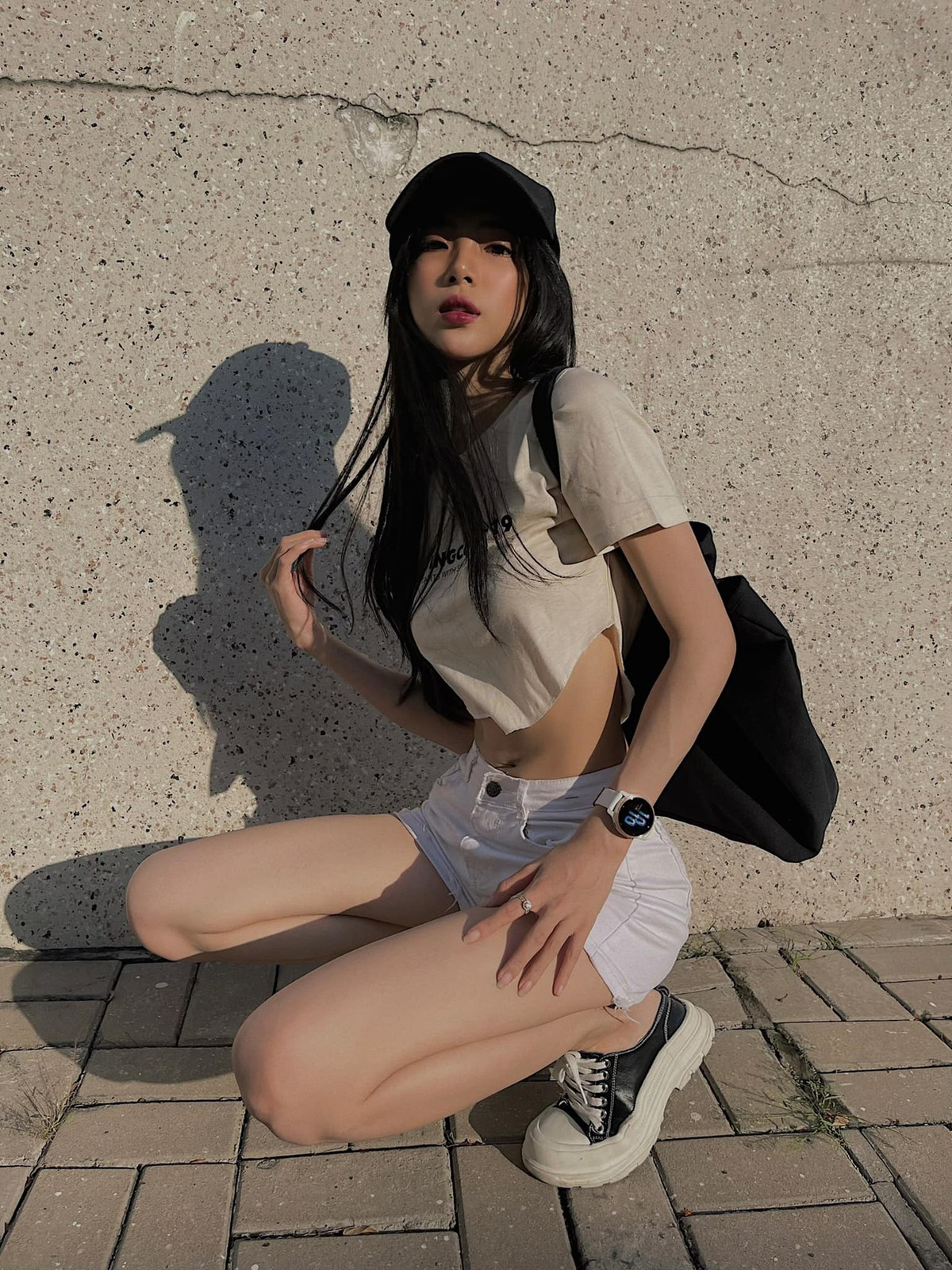 Nguồn cảm hứng trong phong cách thời trang của hotgirl 9x đến từ những ulzzang (các cô gái xinh đẹp của Hàn Quốc).