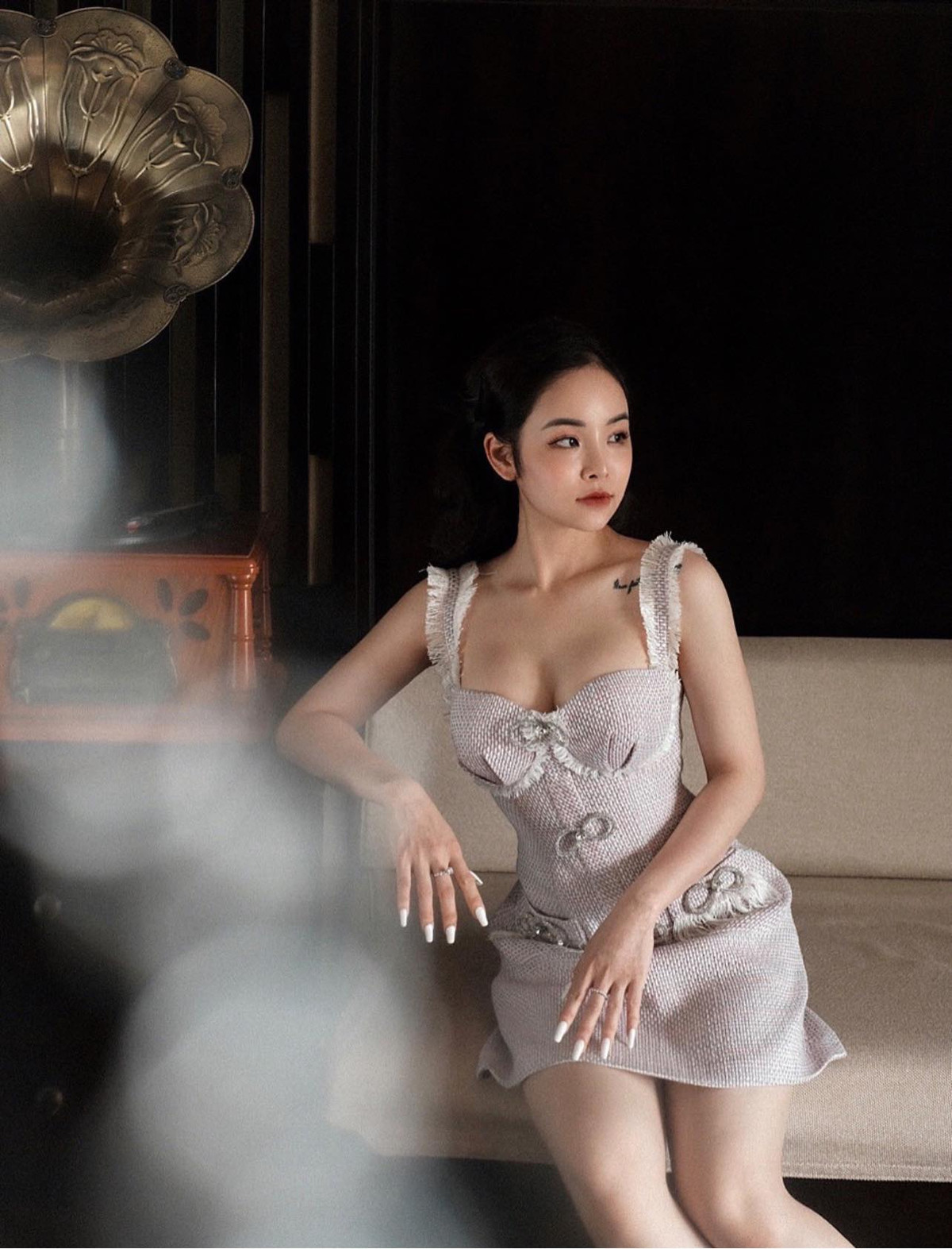 Số đo ba vòng hiện tại của Huyền Trang khiến nhiều người ngưỡng mộ: 85-58-90 (cm).