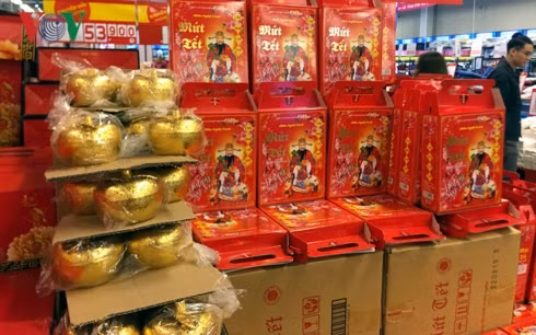 Thi truong Tet: Hang Viet chiem uu the bang chat luong va mau ma-Hinh-2
