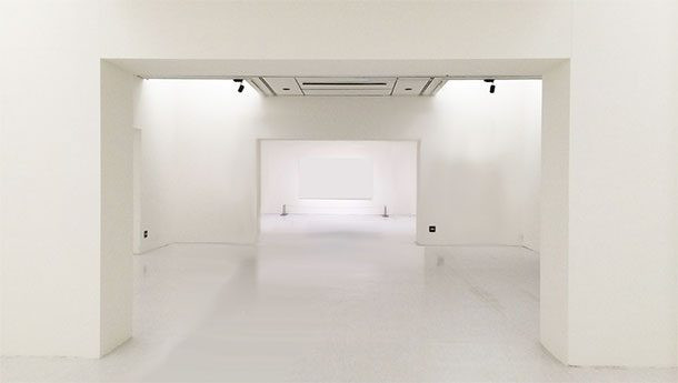 Theo đó, ngoài màu trắng, phạm nhân sẽ không nhìn thấy bất cứ màu sắc nào khác cũng như không nói chuyện được với bất cứ ai.