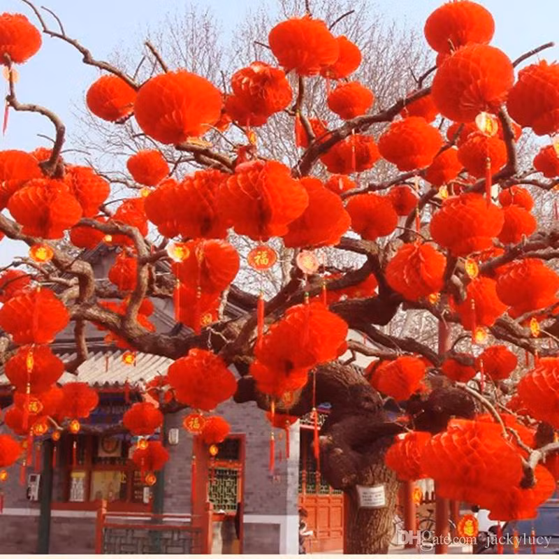 Không nhiều người biết vì sao gam màu đỏ lại được nhiều nước đón Tết Nguyên đán sử dụng nhiều trong dịp lễ lớn này.