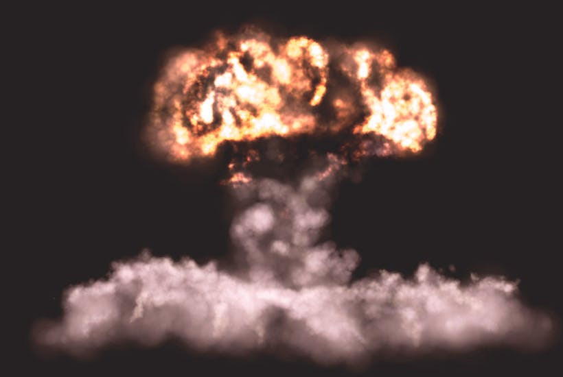 Trong tình hình ấy, Quân Cam tràn vào Nam Tư rồi tiến hành xâm lược Na Uy, Hy Lạp và có thể vươn tới tận Tây Đức. Quân Xanh nhanh chóng đáp trả bằng không quân cùng bộ binh khiến chiến tranh leo thang với vũ khí hóa học lẫn vũ khí hạt nhân.