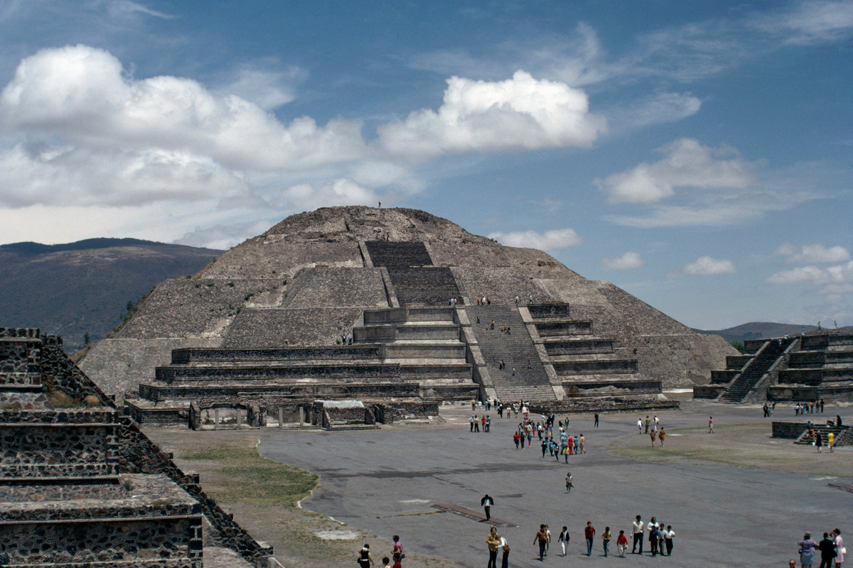 Bí ẩn này chỉ có thể được giải đáp khi các chuyên gia tìm được lối vào đường hầm bí mật.