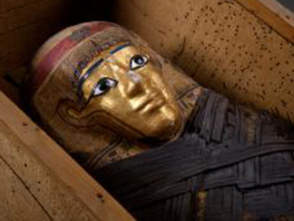 Theo quan niệm của họ, bột xác ướp có tác dụng ngăn chảy máu trong, giảm các cơn đau trong kỳ kinh nguyệt, thậm chí là giúp chữa lành vết thương nhanh hơn.