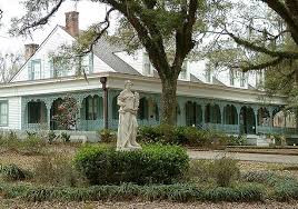 Cụ thể, nô lệ tại đồn điền Myrtles bị đối xử tàn bạo và khủng khiếp. Không ít nô lệ bỏ mạng một cách bi thảm khi làm việc tại đồn điền này.