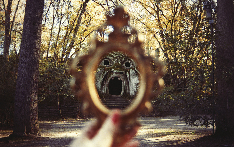 Cho đến nay, sự việc kỳ bí này vẫn chưa được giải mã. Không ai có thể khẳng định sự tồn tại của những quái thú bí ẩn tại khu rừng ma quái trên.